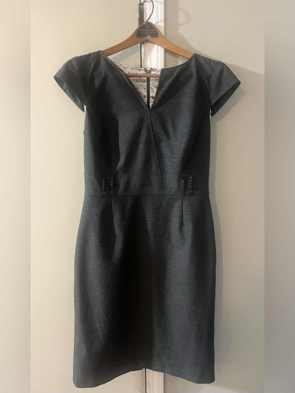Tahari Arthur S. Levine Classic Gray Black Sheath Dress, Size 6, Vintage